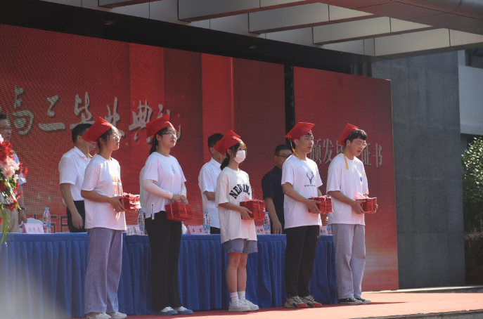 安徽成人高考毕业证以及学位证领取需要做哪些准备？